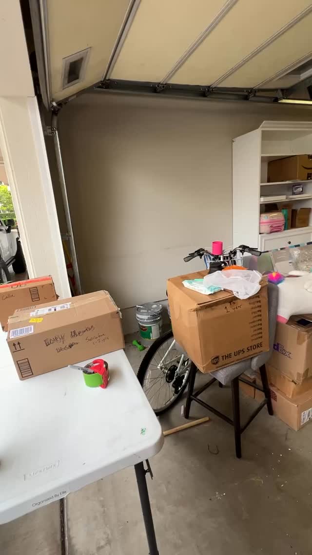 😳Have you ever just stood in your garage with a trash bag in your hand just staring at ALL THIS STUFF?!

This is where we can swoop in and rescue you!🦸

We organized all the items, categorized where they were going and got them hauled out. 

Now our Clients are looking at a clean slate and they got to make room for the good stuff in life!

#organizing #organized #garage #garageorganization #makeroomforthegoodstuff