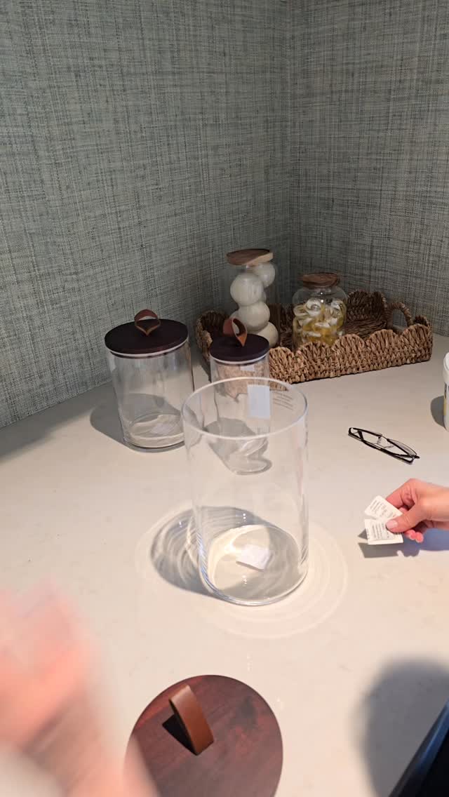 Who says you can’t make doing laundry pretty?!

Decanting isn’t for everyone and we don’t think you HAVE to do it!

BUT

It sure is nicer to do laundry!

#laundry #organizing #makeroomforthegoodstuff #professionalorganizer