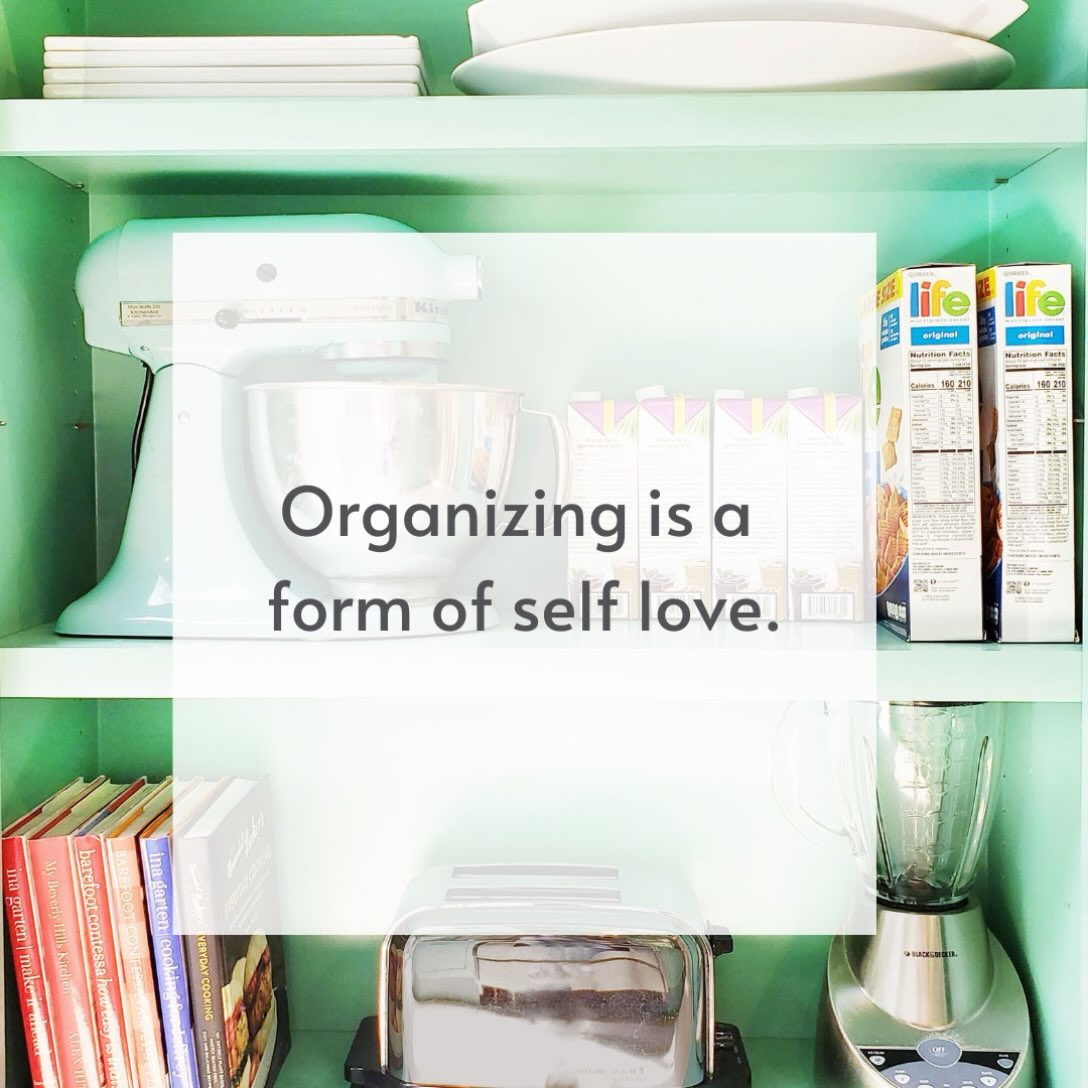 🤗Finding simple ways to take care of yourself is such a gift.

We think organizing makes a huge difference in people’s lives. We see it ALL the time.

Whether you start with just one drawer or cabinet or call on us to revive your spaces, you will be so happy you took the time to show yourself love!🩷

#organizing #selfesteem #homeorganizing #organizedhome #makeroomforthegoodstuff